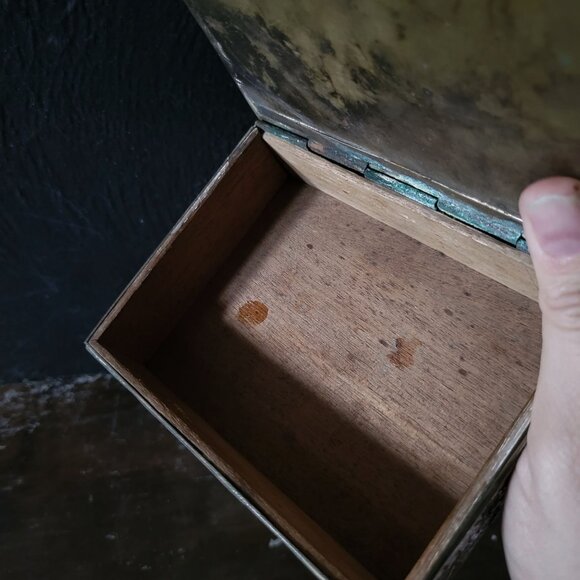 Antique Chinese Enamel on Brass Floral Cigarette Box With Hinged Lid *Read - Picture 9 of 11